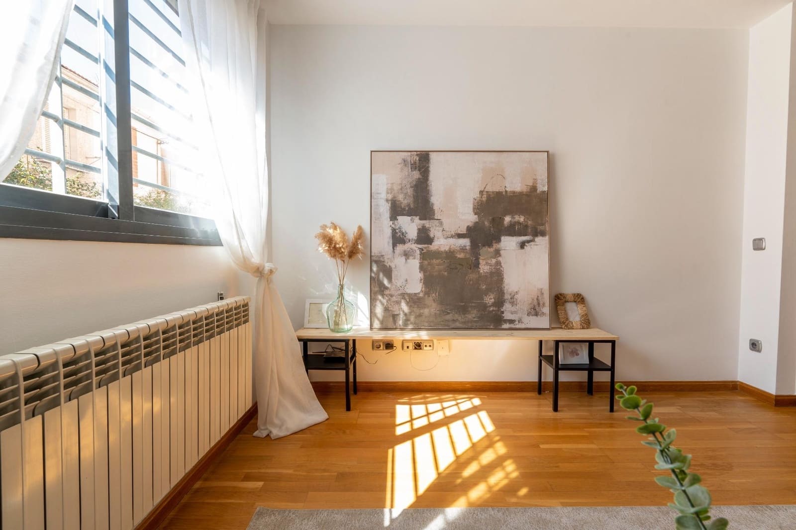 2 bedroom Flat for sale in Madrid city with garage - € 595,000 (Ref: 9836553)