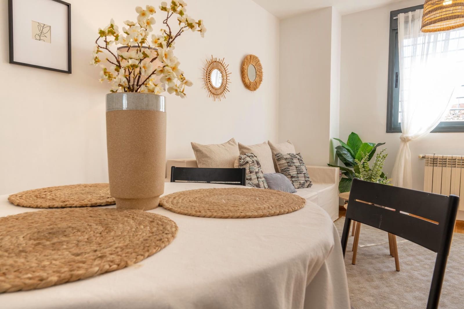 2 bedroom Flat for sale in Madrid city with garage - € 595,000 (Ref: 9836553)