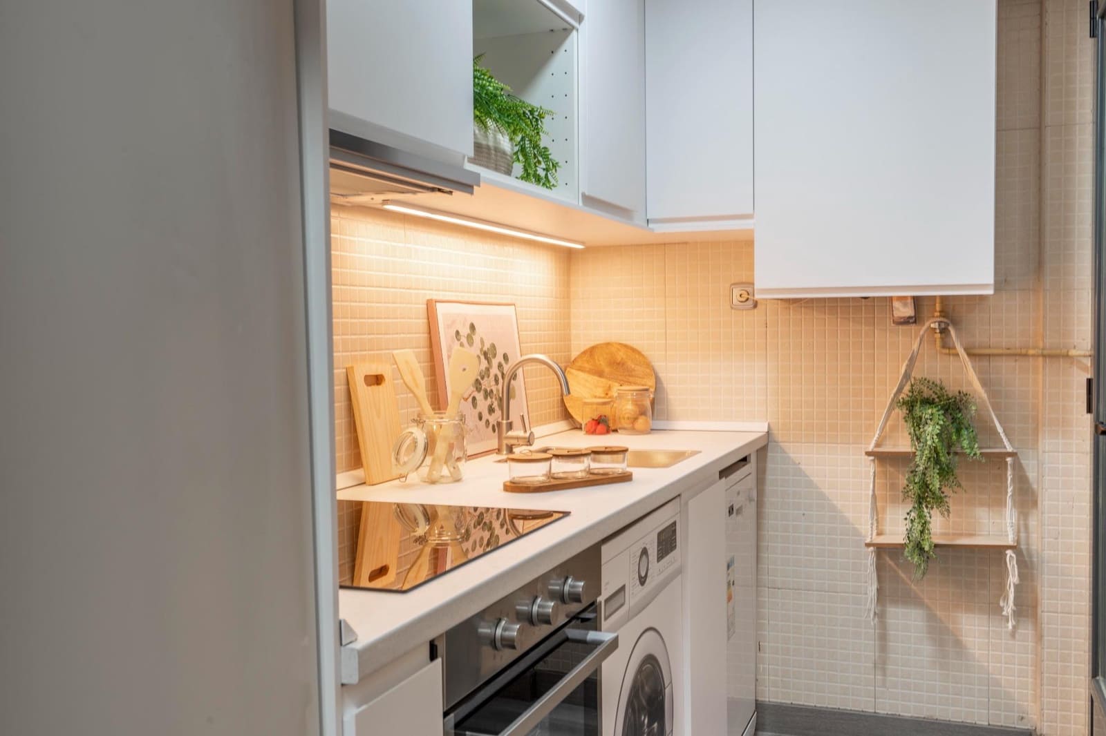 2 bedroom Flat for sale in Madrid city with garage - € 595,000 (Ref: 9836553)