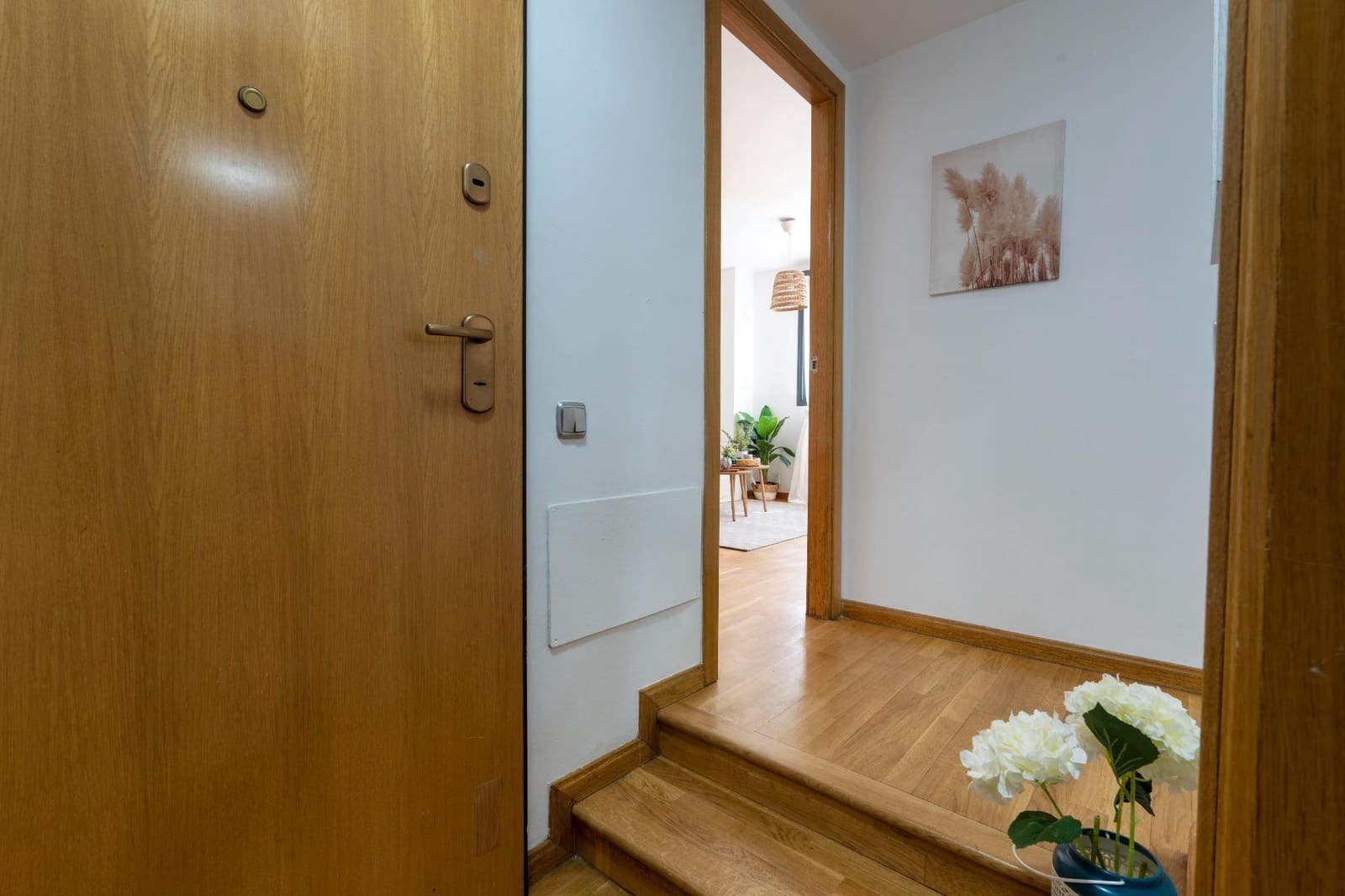2 bedroom Flat for sale in Madrid city with garage - € 595,000 (Ref: 9836553)