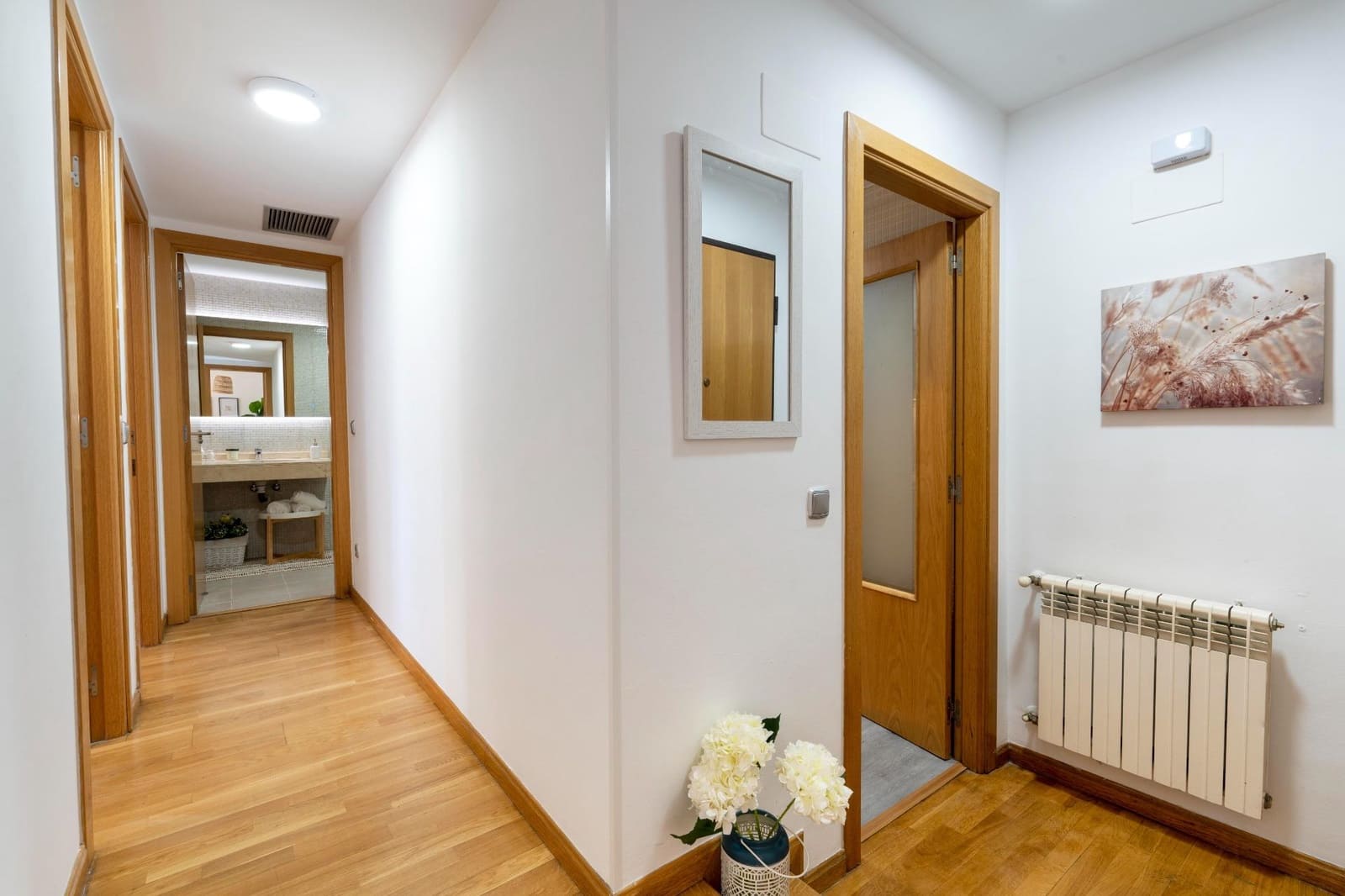 2 bedroom Flat for sale in Madrid city with garage - € 595,000 (Ref: 9836553)
