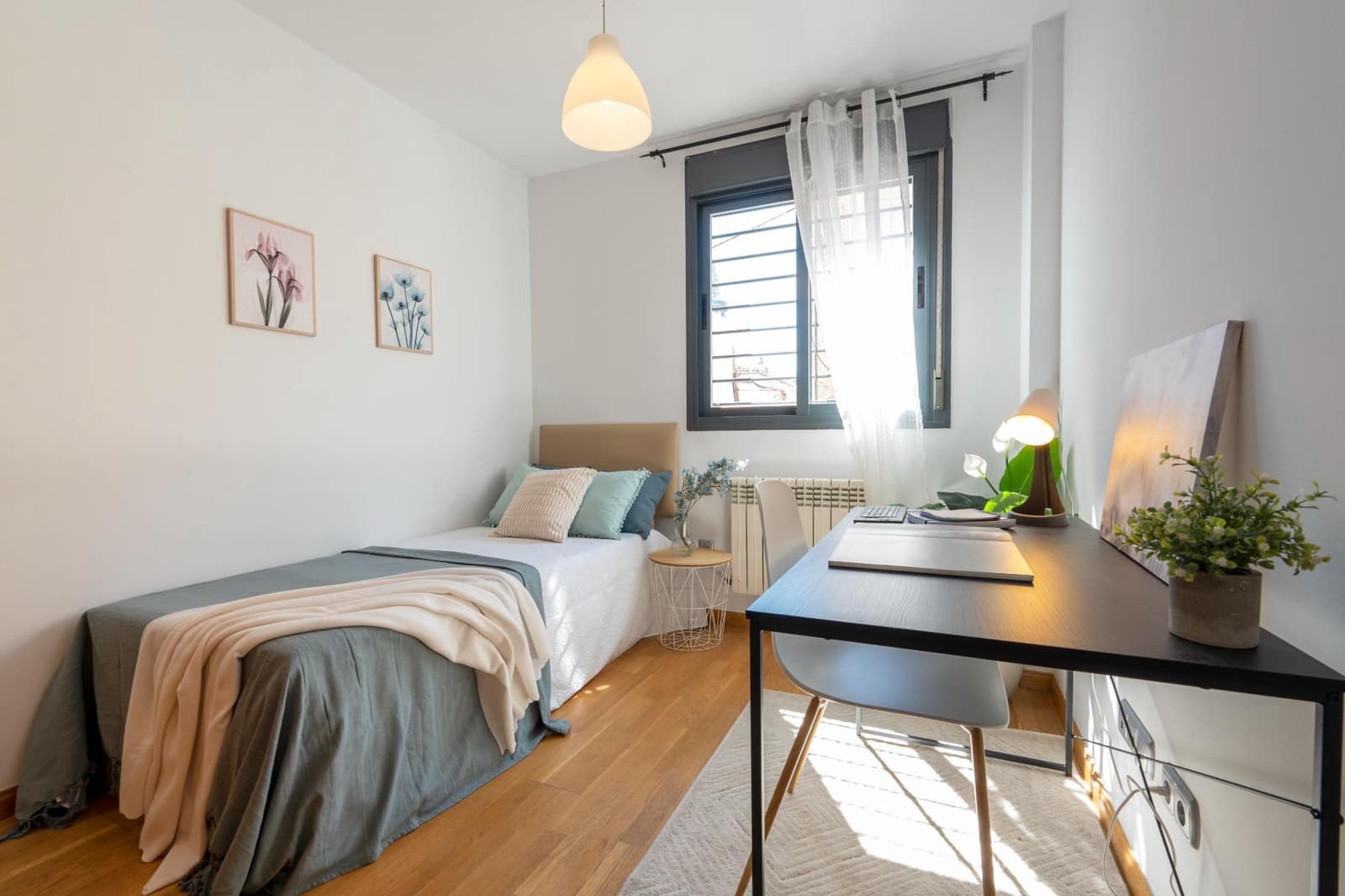 2 bedroom Flat for sale in Madrid city with garage - € 595,000 (Ref: 9836553)