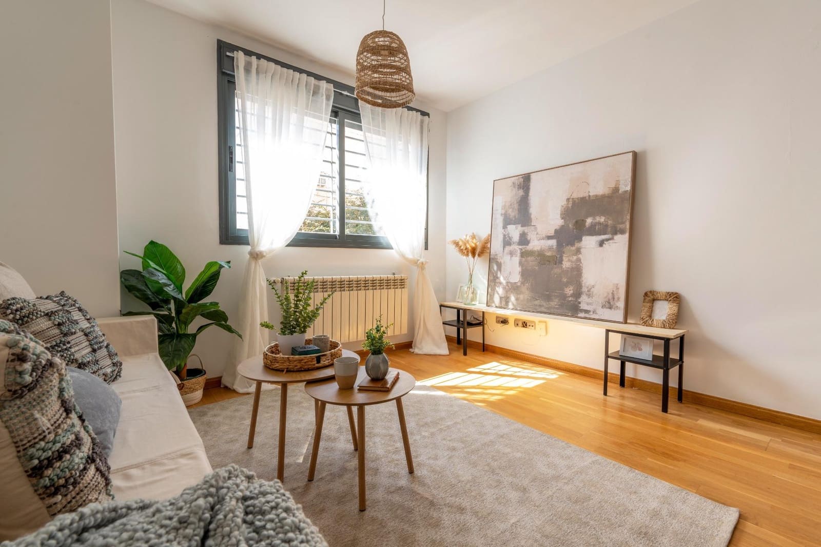 2 bedroom Flat for sale in Madrid city with garage - € 595,000 (Ref: 9836553)