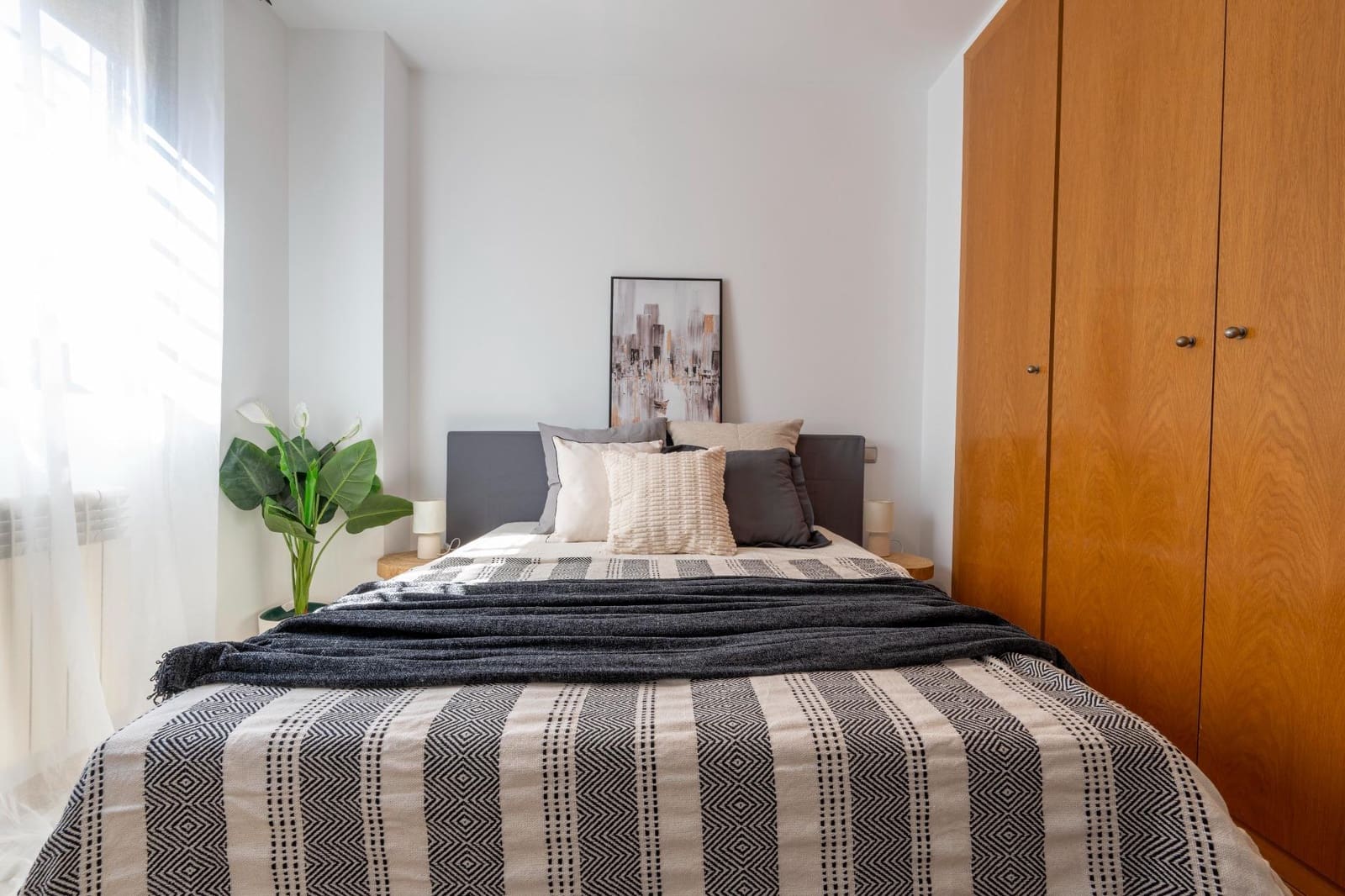 2 bedroom Flat for sale in Madrid city with garage - € 595,000 (Ref: 9836553)