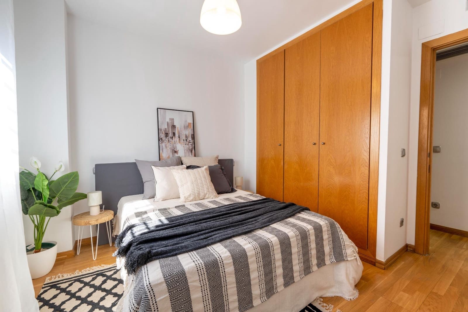 2 bedroom Flat for sale in Madrid city with garage - € 595,000 (Ref: 9836553)