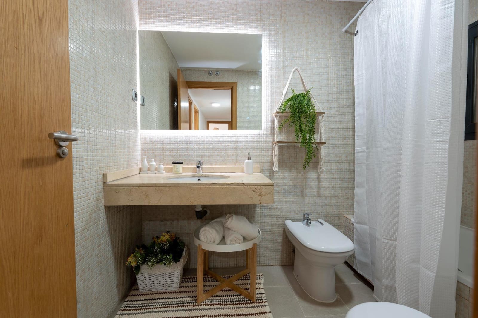 2 bedroom Flat for sale in Madrid city with garage - € 595,000 (Ref: 9836553)
