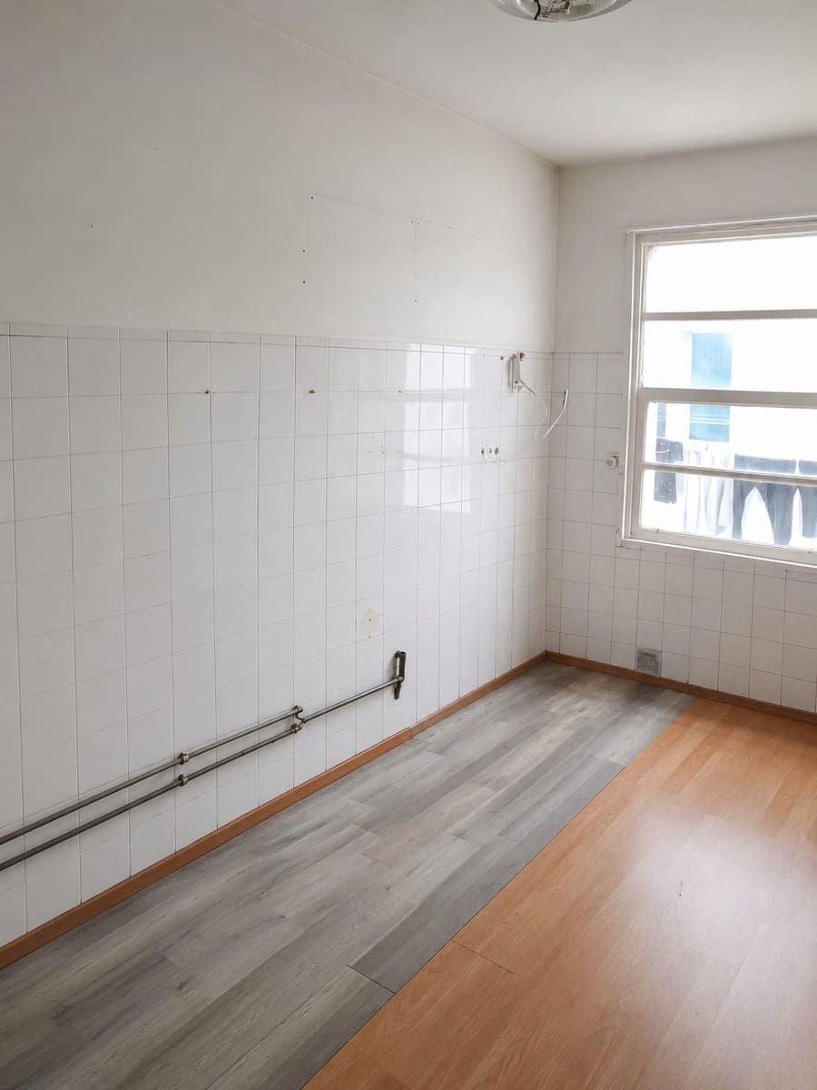 3 soveværelse Lejlighed til salg i A Coruna by - € 215.000 (Ref: 9836554)