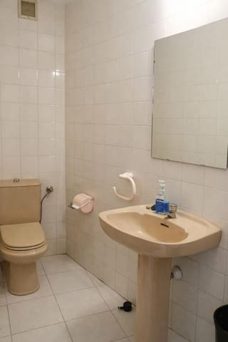 Erhverv til salg i Algeciras - € 195.000 (Ref: 9839509)