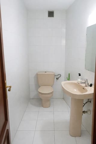 Erhverv til salg i Algeciras - € 195.000 (Ref: 9839509)