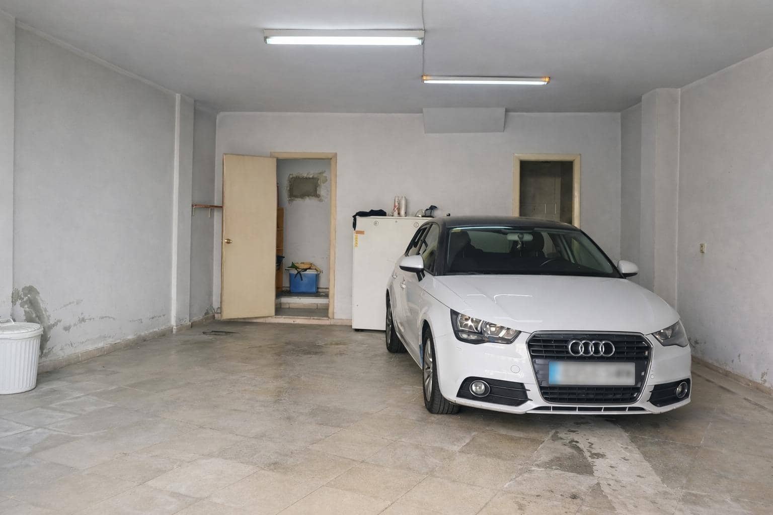 Erhverv til salg i Algeciras - € 195.000 (Ref: 9839509)