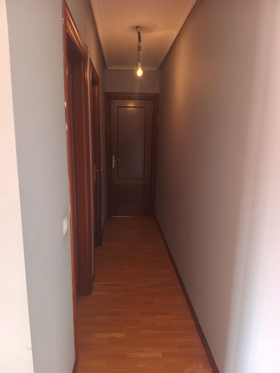 3 bedroom Apartment for sale in Villamediana de Iregua with garage - € 250,000 (Ref: 9846615)