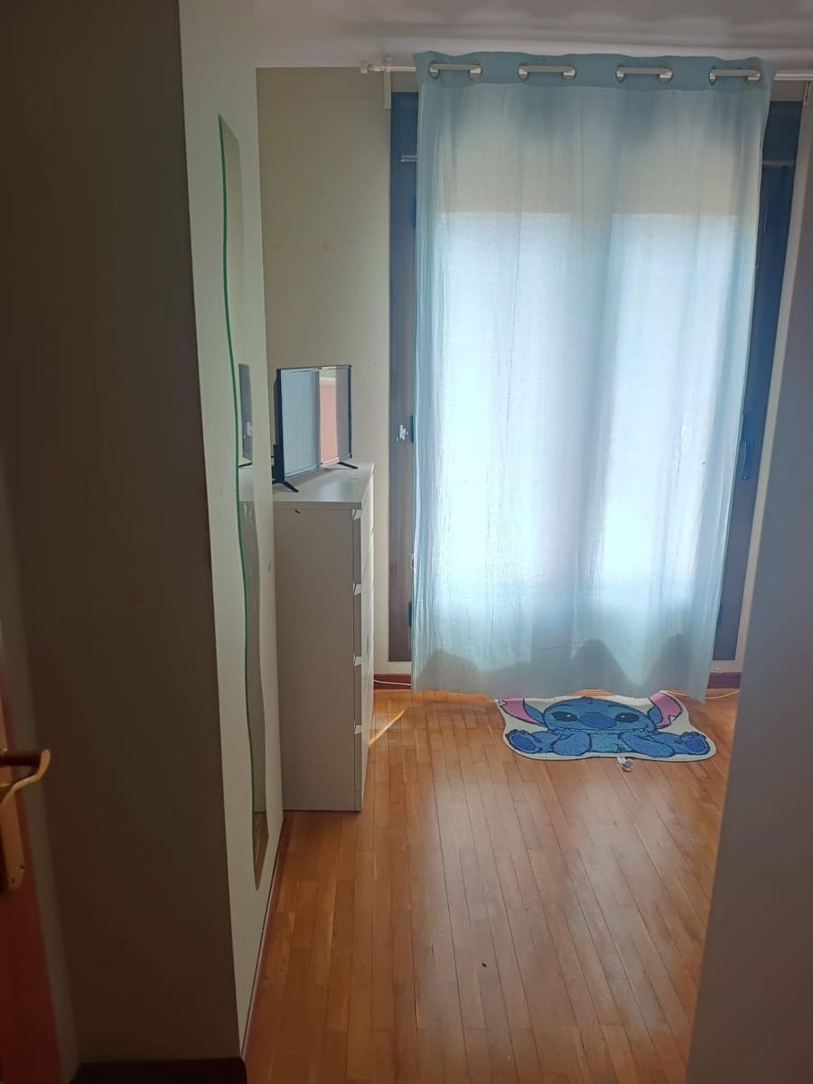 3 bedroom Apartment for sale in Villamediana de Iregua with garage - € 250,000 (Ref: 9846615)