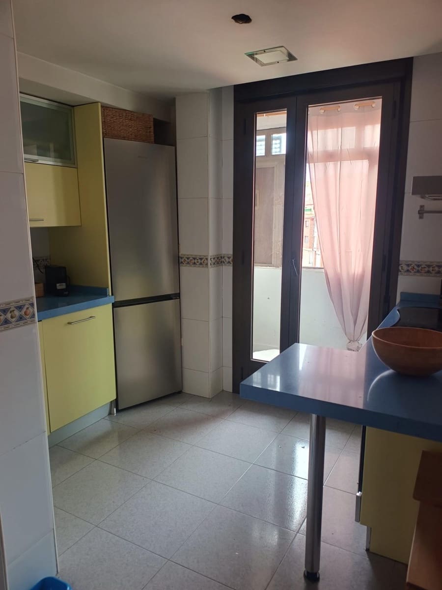 3 bedroom Apartment for sale in Villamediana de Iregua with garage - € 250,000 (Ref: 9846615)