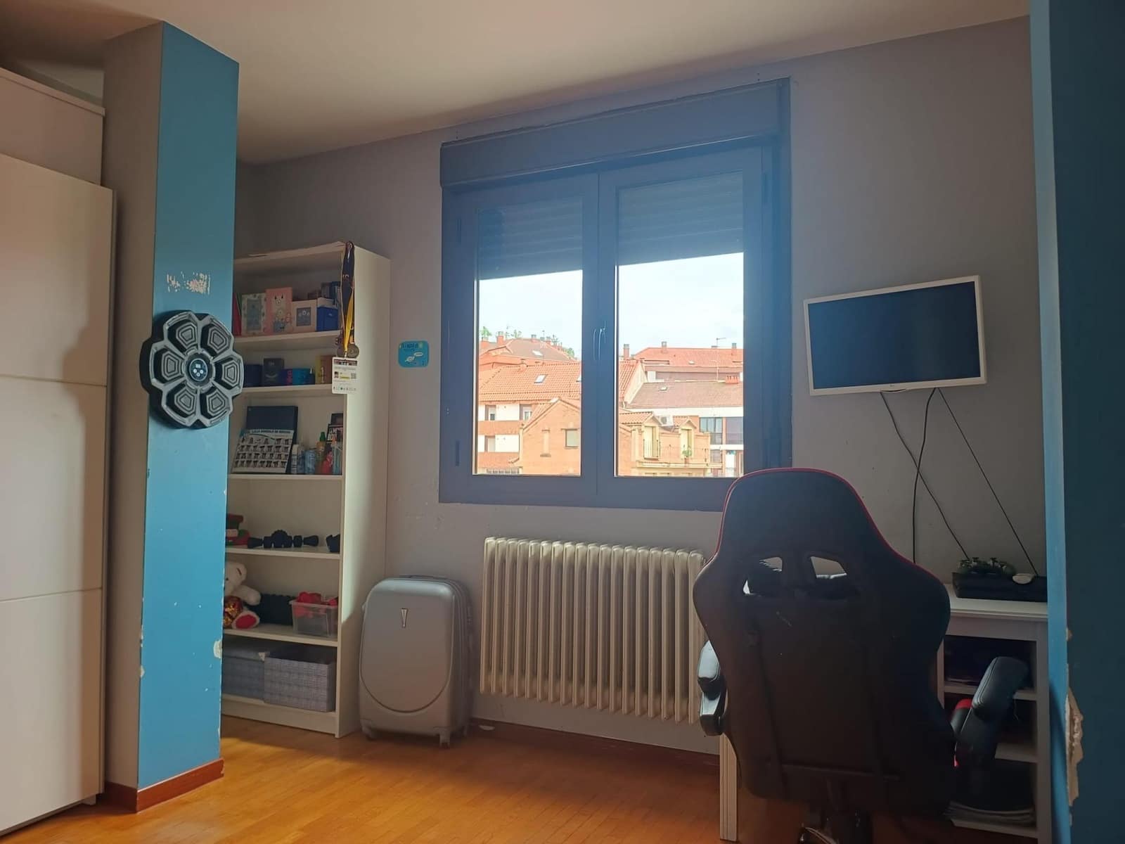 3 bedroom Apartment for sale in Villamediana de Iregua with garage - € 250,000 (Ref: 9846615)