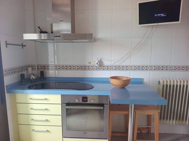 3 bedroom Apartment for sale in Villamediana de Iregua with garage - € 250,000 (Ref: 9846615)