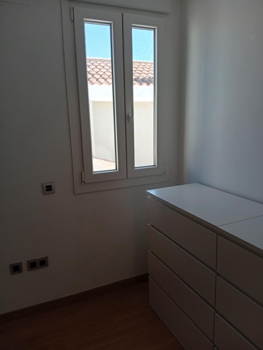 4 bedroom Villa for sale in Ayamonte with garage - € 420,000 (Ref: 9846617)