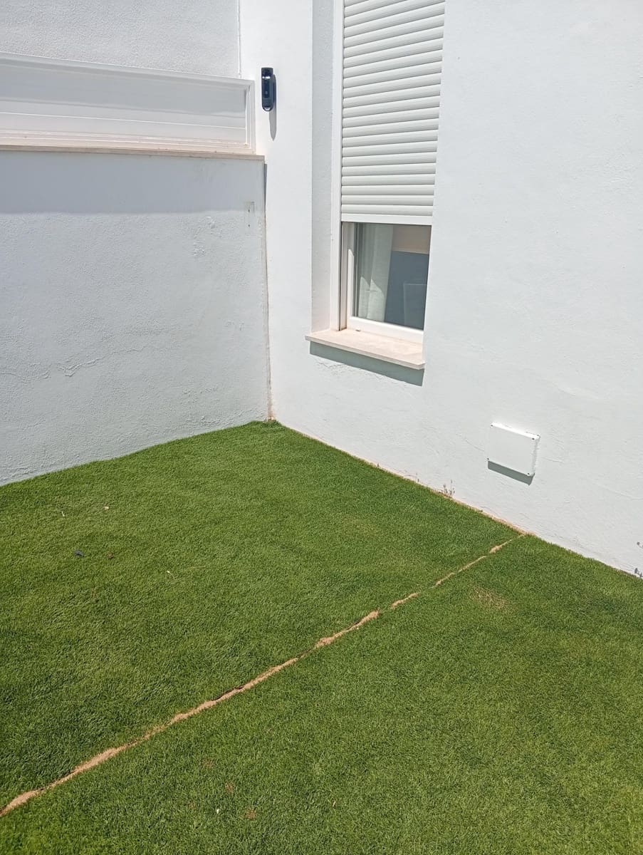 4 bedroom Villa for sale in Ayamonte with garage - € 420,000 (Ref: 9846617)