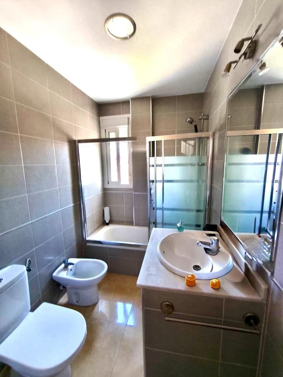 3 slaapkamer Huis te koop in Arcos de la Frontera met garage - € 167.000 (Ref: 9846619)