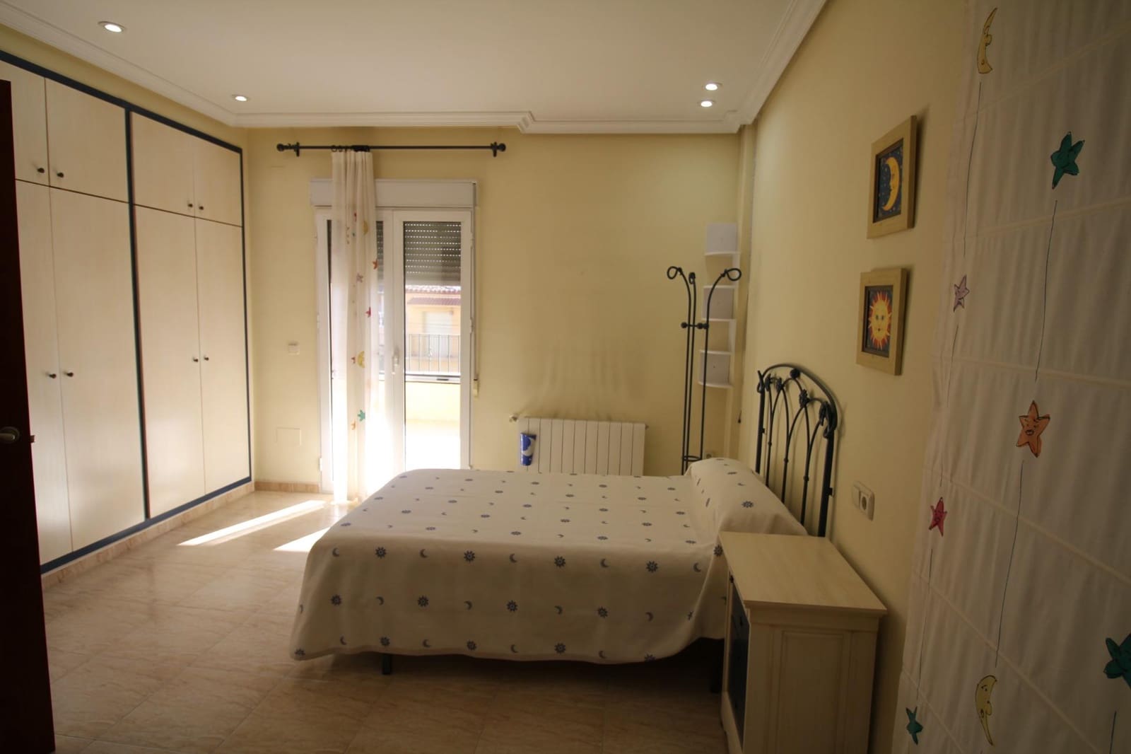 5 bedroom Villa for sale in Fortuna with garage - € 256,900 (Ref: 9849615)