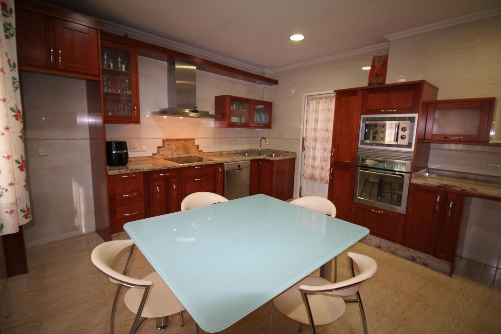 5 bedroom Villa for sale in Fortuna with garage - € 256,900 (Ref: 9849615)