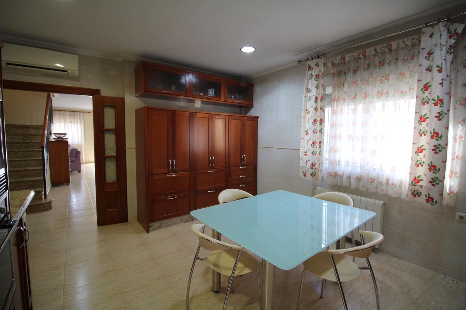 5 bedroom Villa for sale in Fortuna with garage - € 256,900 (Ref: 9849615)