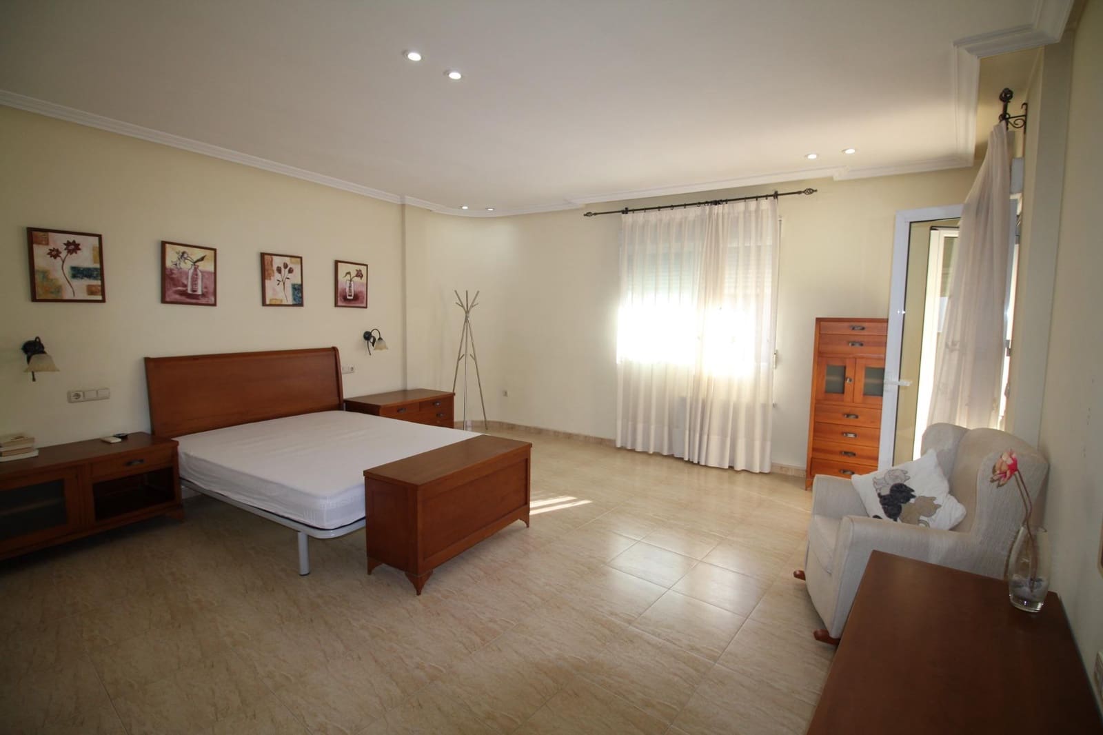 5 bedroom Villa for sale in Fortuna with garage - € 256,900 (Ref: 9849615)