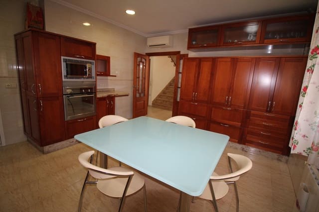 5 slaapkamer Villa te koop in Fortuna met garage - € 256.900 (Ref: 9849615)