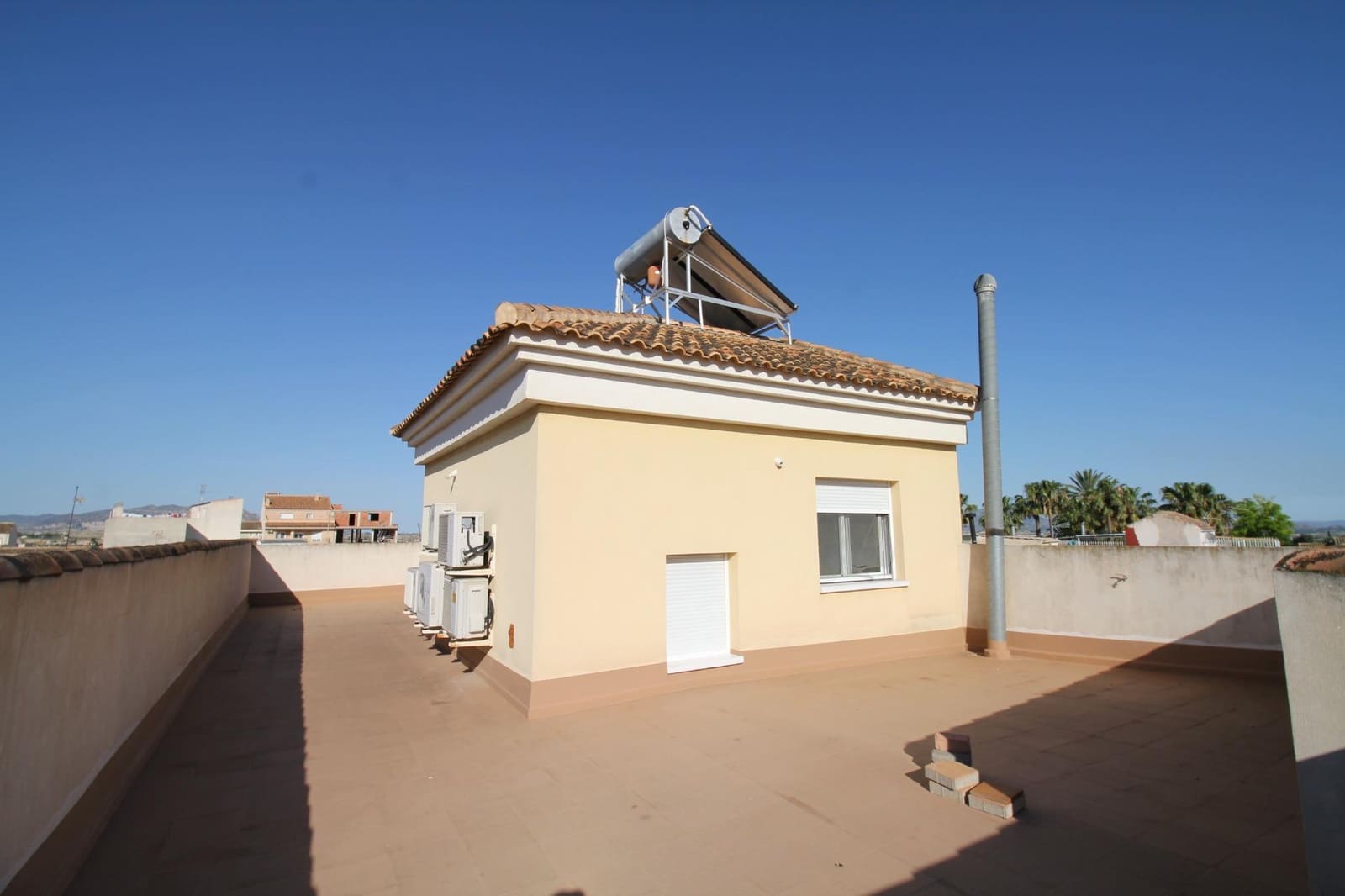 5 bedroom Villa for sale in Fortuna with garage - € 256,900 (Ref: 9849615)