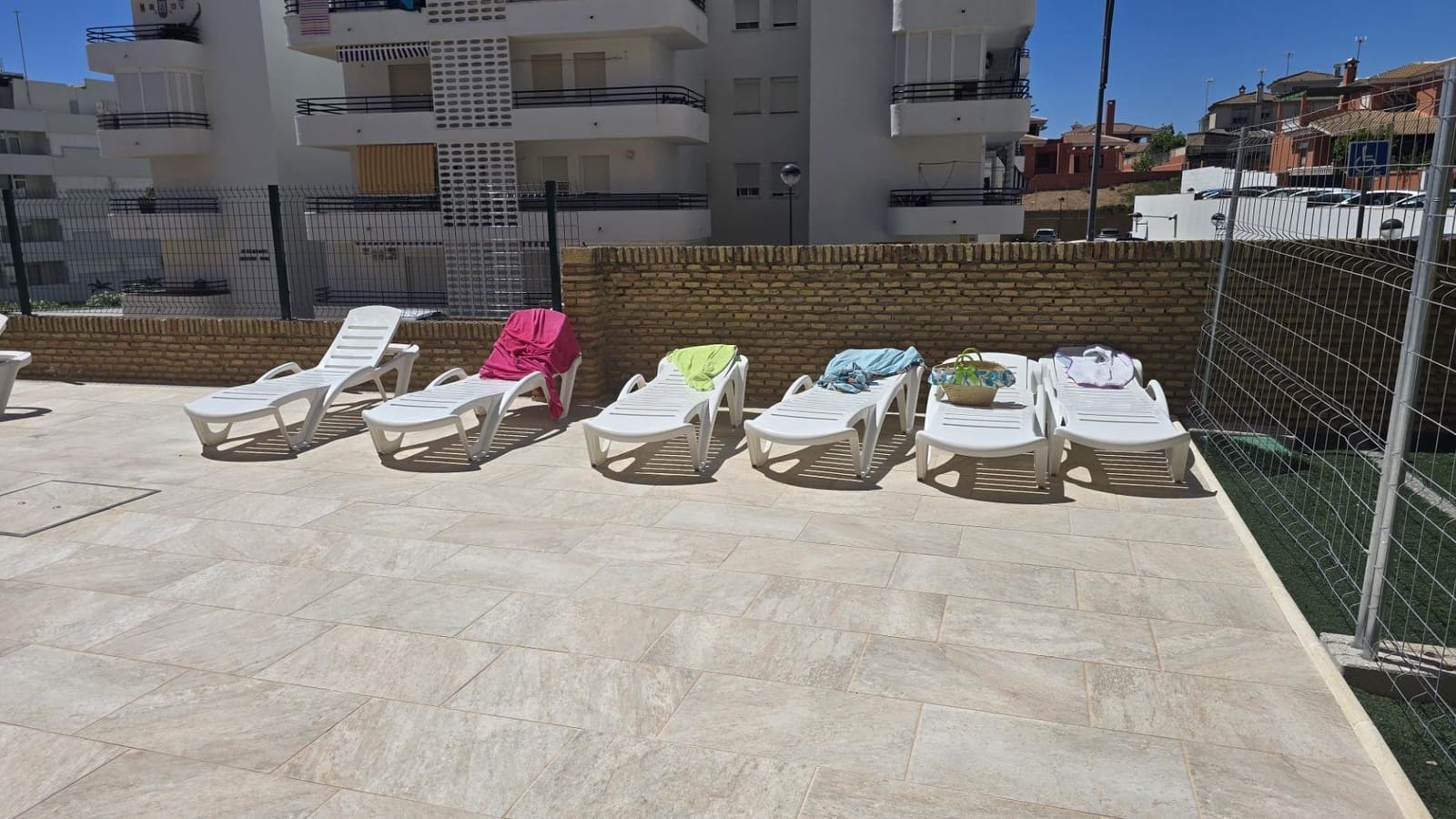 3 bedroom Flat for sale in Matalascanas with pool garage - € 270,000 (Ref: 9849616)