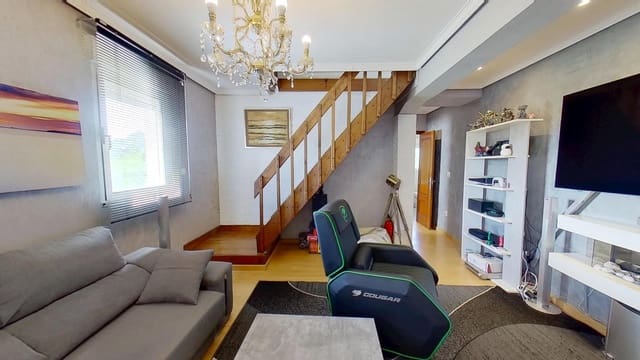 3 bedroom Apartment for sale in Leioa - € 390,700 (Ref: 9855663)