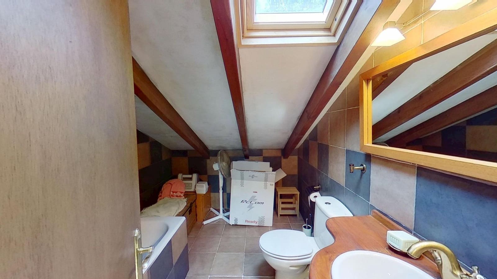 3 bedroom Apartment for sale in Leioa - € 390,700 (Ref: 9855663)