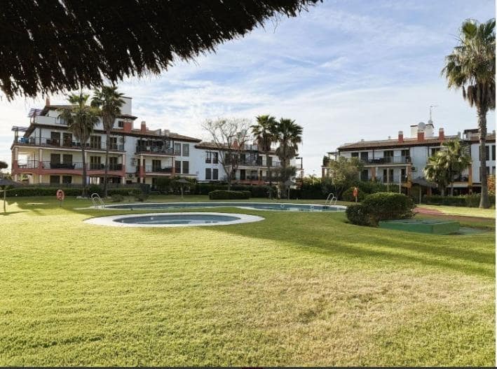 2 bedroom Flat for sale in Ayamonte with pool - € 180,000 (Ref: 9855665)