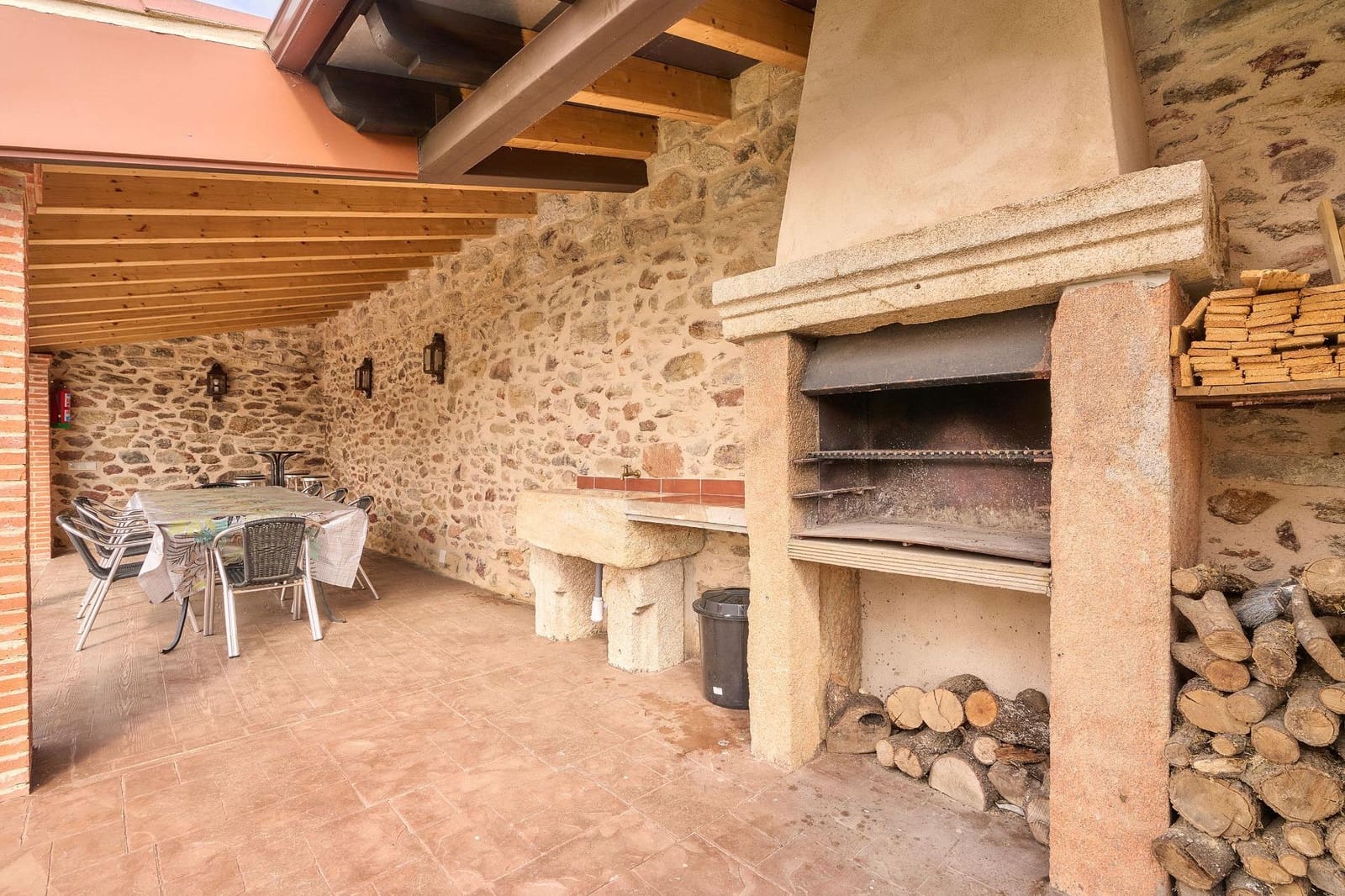 7 bedroom Finca/Country House for sale in Santiz with pool - € 542,900 (Ref: 9855666)