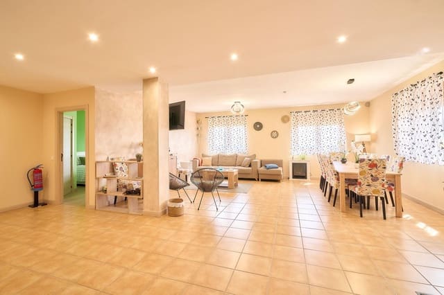 7 bedroom Finca/Country House for sale in Santiz with pool - € 542,900 (Ref: 9855666)