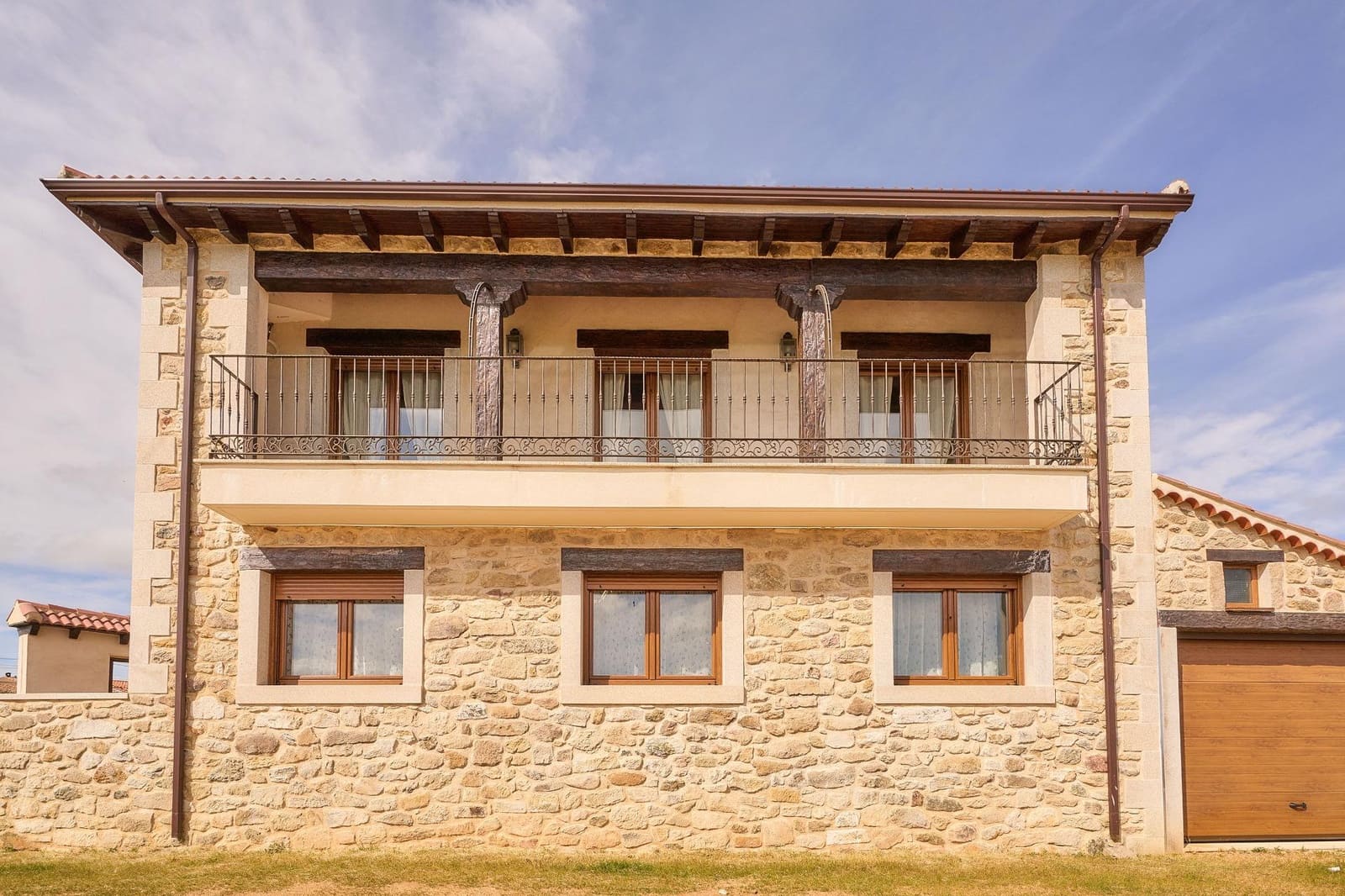 7 bedroom Finca/Country House for sale in Santiz with pool - € 542,900 (Ref: 9855666)