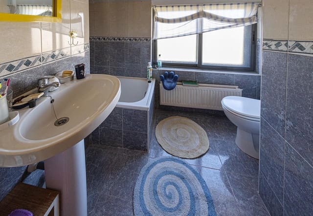 3 soverom Penthouse til salgs i Zamora by med garasje - € 180 000 (Ref: 9860268)