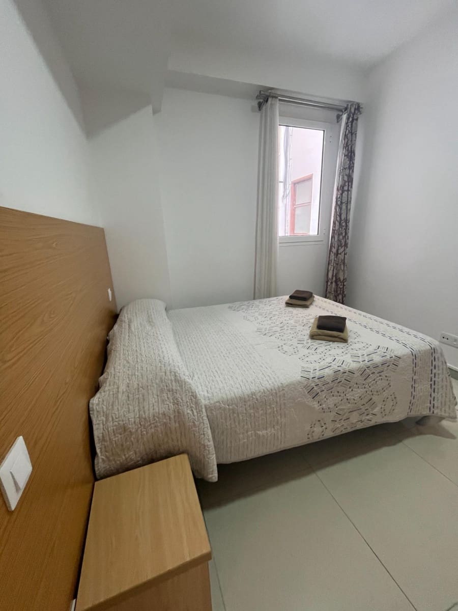 3 makuuhuone Asunto vuokrattavana paikassa Las Palmas de Gran Canaria - 120 € (Ref: 9860269)