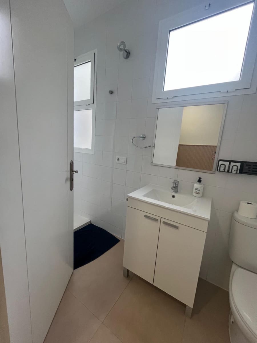 3 makuuhuone Asunto vuokrattavana paikassa Las Palmas de Gran Canaria - 120 € (Ref: 9860269)