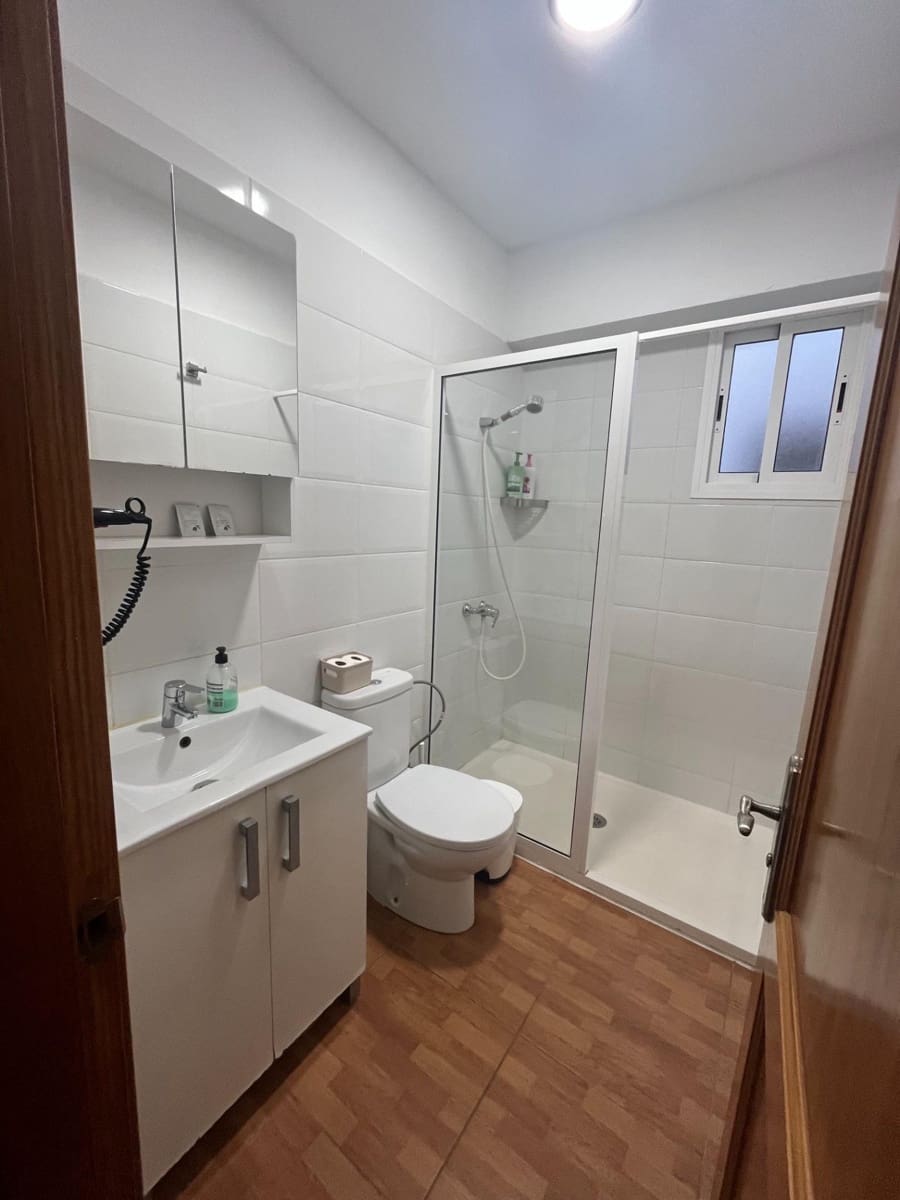 3 makuuhuone Asunto vuokrattavana paikassa Las Palmas de Gran Canaria - 120 € (Ref: 9860270)