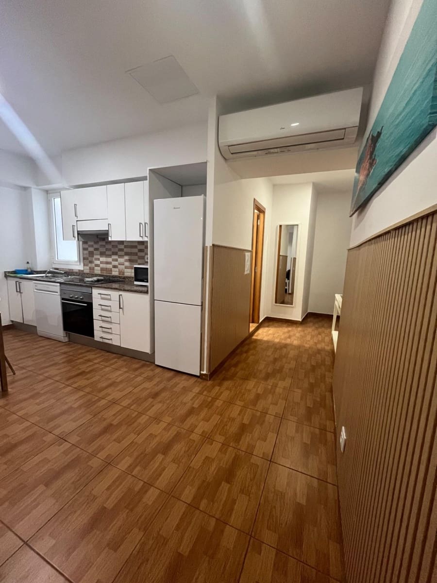 3 makuuhuone Asunto vuokrattavana paikassa Las Palmas de Gran Canaria - 120 € (Ref: 9860270)