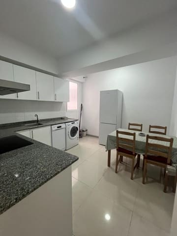 2 soveværelse Lejlighed til leje i Las Palmas de Gran Canaria - € 1.400 (Ref: 9860271)