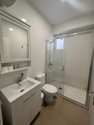 2 soveværelse Lejlighed til leje i Las Palmas de Gran Canaria - € 1.400 (Ref: 9860271)