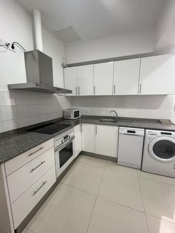 2 soveværelse Lejlighed til leje i Las Palmas de Gran Canaria - € 1.400 (Ref: 9860271)