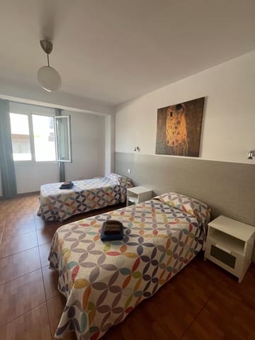 2 makuuhuone Asunto vuokrattavana paikassa Las Palmas de Gran Canaria - 1 400 € (Ref: 9860272)
