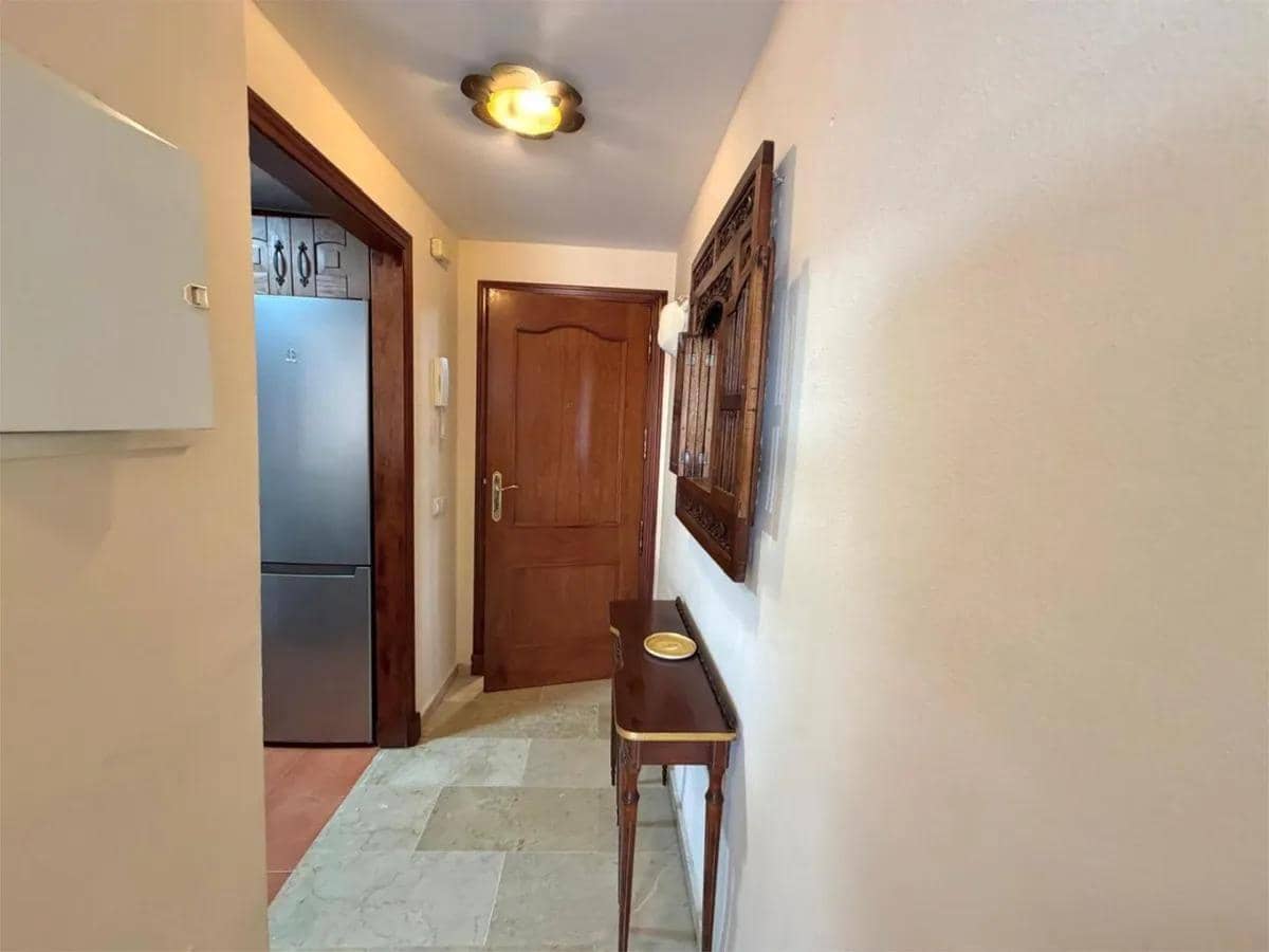 1 slaapkamer Flat te koop in Benalmadena met zwembad - € 415.000 (Ref: 9860273)