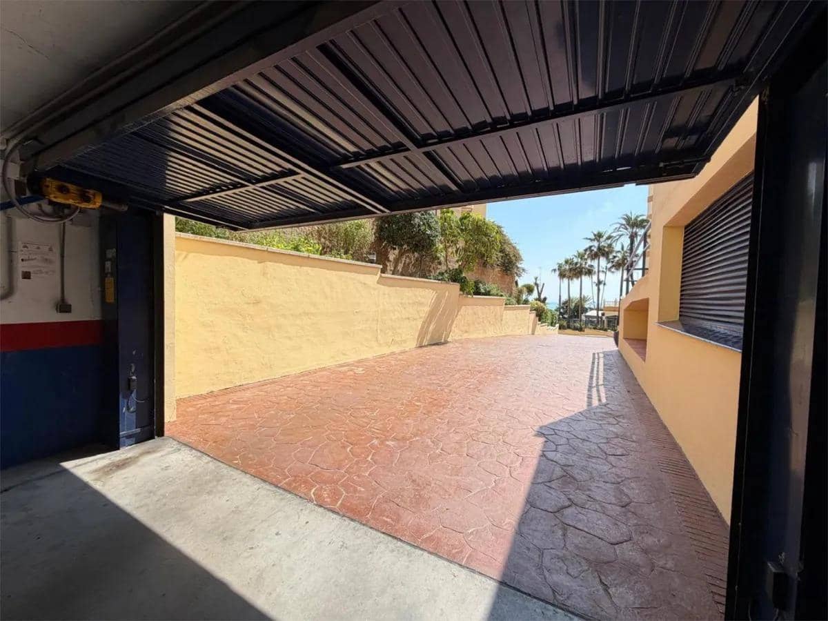 1 slaapkamer Flat te koop in Benalmadena met zwembad - € 415.000 (Ref: 9860273)