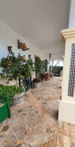 2 soveværelse Finca/Landehus til salg i El Coronil med swimmingpool - € 245.000 (Ref: 9862032)