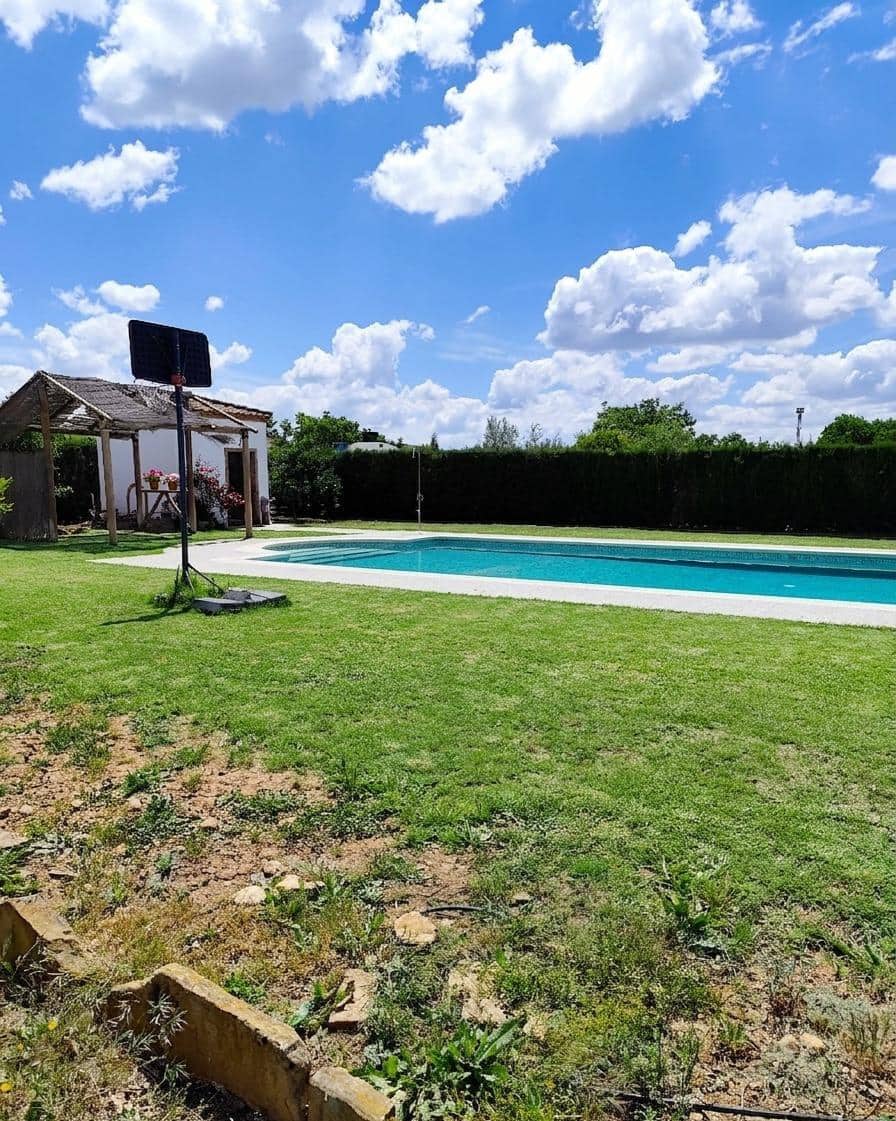 2 soveværelse Finca/Landehus til salg i El Coronil med swimmingpool - € 245.000 (Ref: 9862032)