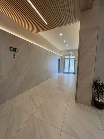 Piso de 4 habitaciones en Guanarteme, Las Palmas de Gran Canaria en alquiler con piscina garaje - 2.500 € (Ref: 9876606)