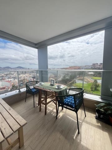 Piso de 4 habitaciones en Guanarteme, Las Palmas de Gran Canaria en alquiler con piscina garaje - 2.500 € (Ref: 9876606)